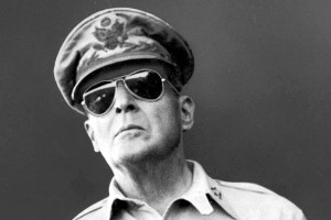 Douglas-MacArthur